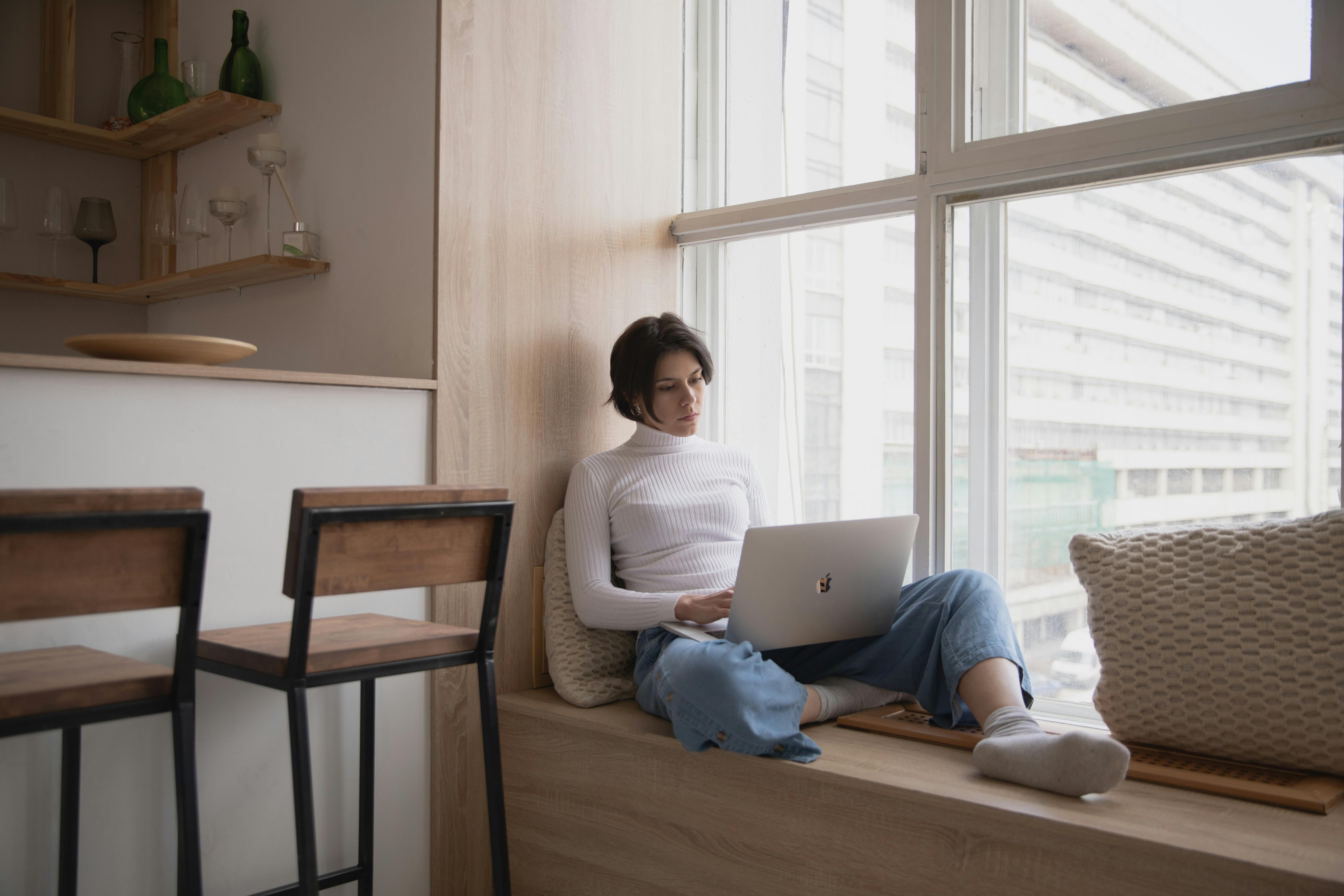 For some Gen Z workers, AI is filling a mentorship role