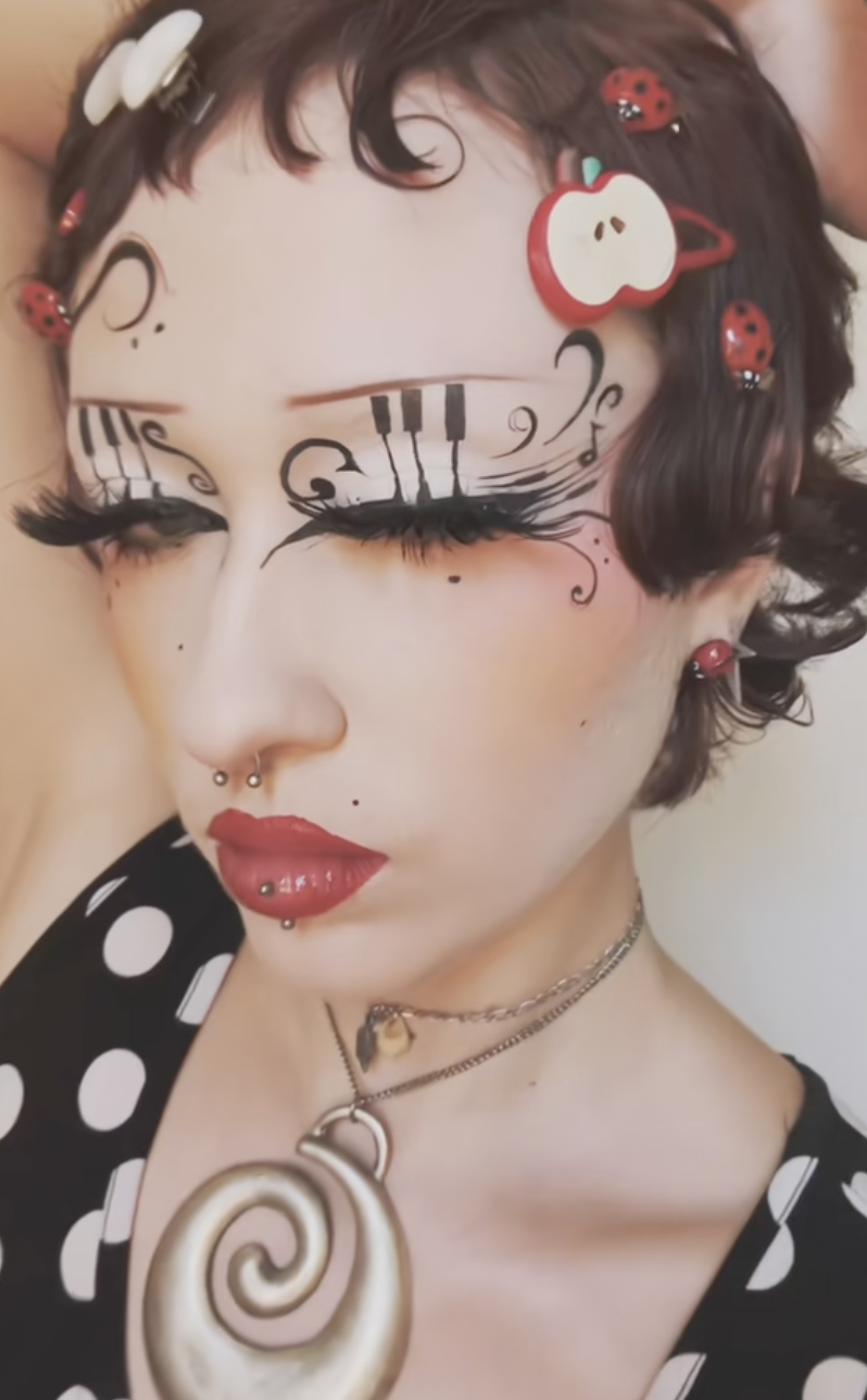 Whimsy Twee Makeup, @f4irvvvv