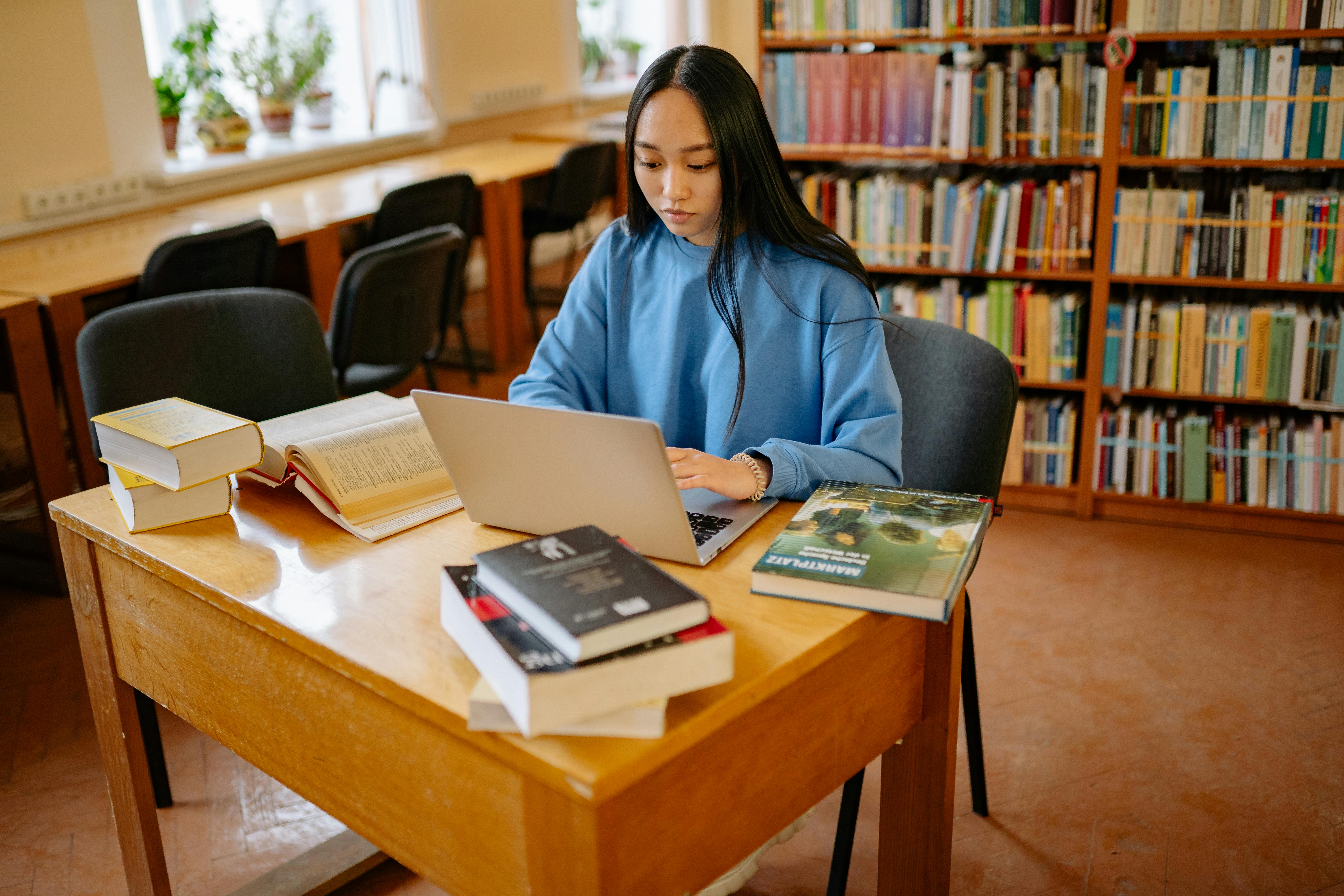 Despite using AI for schoolwork, many teens think AI have a negative effect on their learning and development